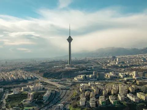 Voltim Global — Tahran ve Elburz dağları