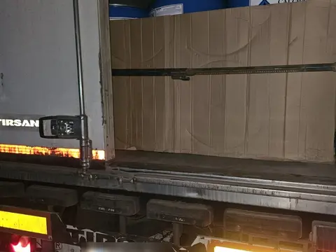 Voltim Global — Yüklemesi tamamlanan tenteli dorse